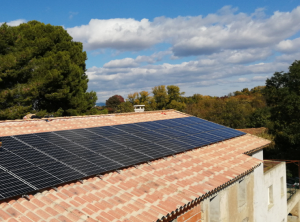 découvrez tout sur la fuite solaire : causes, conséquences et solutions pour protéger votre habitation. apprenez à identifier et à réparer les fuites pour préserver votre confort et votre investissement.