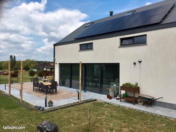 découvrez notre large sélection de panneaux solaires en tant que grossiste, offrant des solutions durables et économiques pour vos projets énergétiques. profitez de tarifs compétitifs et d'un service de qualité supérieure.