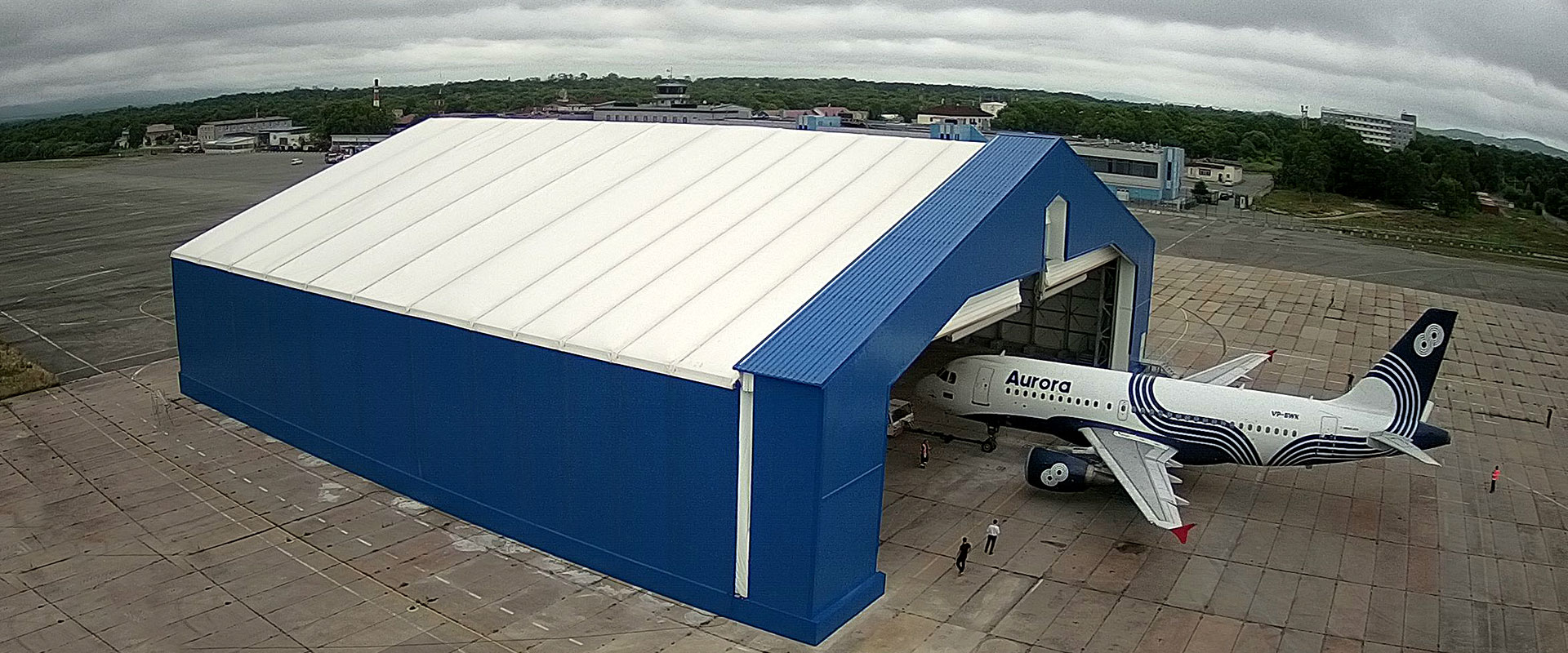 découvrez notre hangar, un espace polyvalent idéal pour le stockage, l'événementiel ou l'atelier. profitez d'une structure spacieuse et sécurisée, adaptée à tous vos besoins.