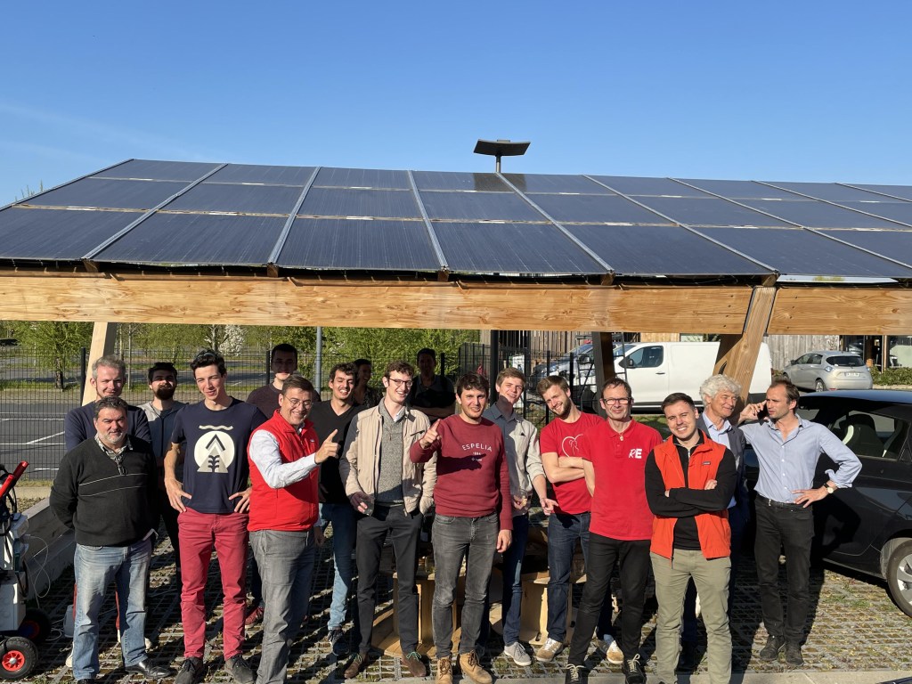 découvrez comment obtenir un hangar photovoltaïque gratuit en 2025. profitez des avancées en matière d'énergie solaire pour maximiser votre espace tout en réduisant vos coûts énergétiques. informez-vous sur les opportunités et les aides disponibles pour profiter pleinement de cette solution durable.