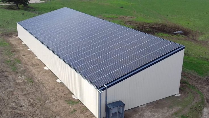 découvrez notre hangar pv monopente, une solution innovante et efficace pour optimiser l'espace tout en intégrant des panneaux photovoltaïques. idéal pour les entreprises soucieuses de l'environnement et désireuses de réduire leur empreinte carbone, ce modèle garantit une performance énergétique maximale.