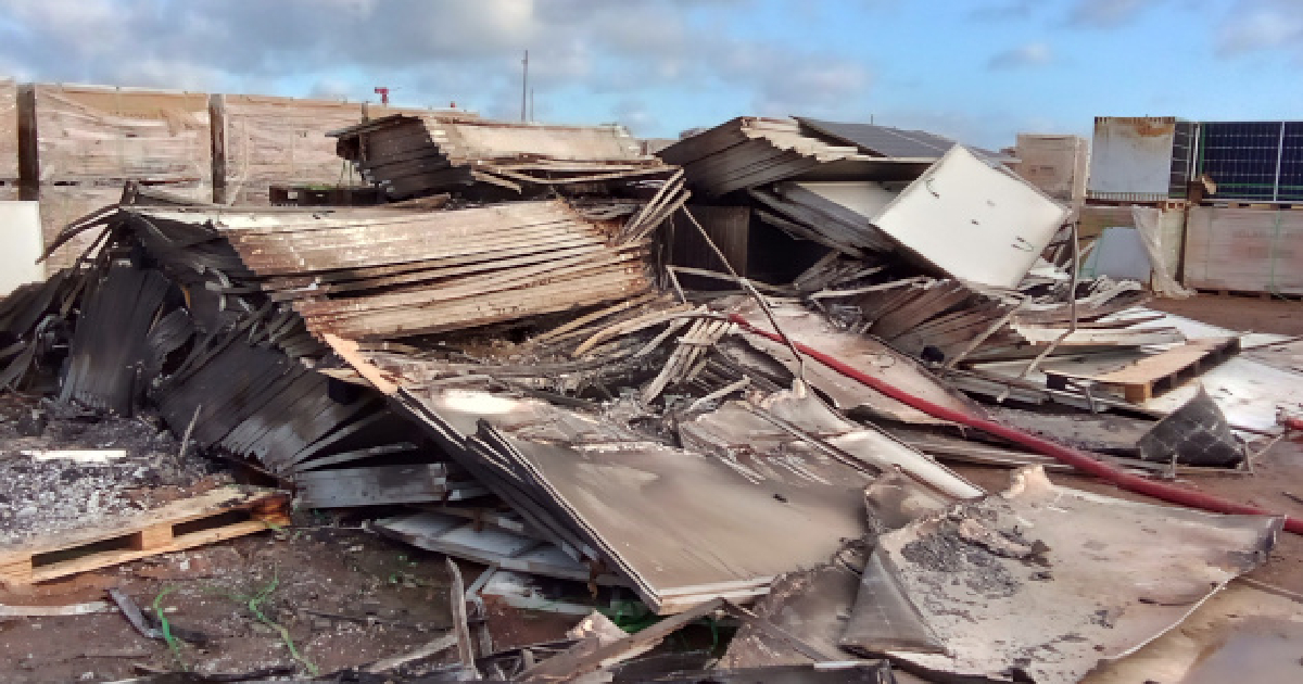 découvrez les risques liés aux incendies photovoltaïques, leurs causes, et comment prévenir ces incidents pour garantir la sécurité de vos installations solaires. informez-vous sur les meilleures pratiques et les normes à respecter.