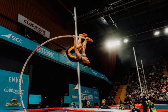 découvrez infogreffe clermont, votre plateforme dédiée à l'accès aux informations légales et économiques des entreprises. explorez les données, les bilans financiers et les actualités des sociétés basées à clermont-ferrand pour mieux comprendre l'environnement économique local.