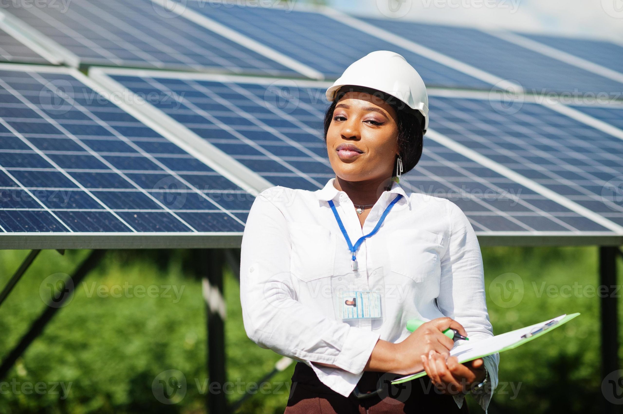 découvrez le métier d'ingénieur solaire, expert en énergie renouvelable. apprenez comment ces professionnels conçoivent, développent et optimisent des systèmes solaires pour un avenir durable.