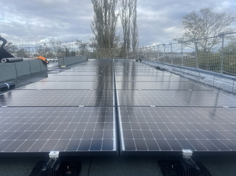 découvrez notre service d'installation de panneaux solaires à hohengœft. profitez d'une énergie renouvelable et durable grâce à des solutions sur mesure, adaptées à vos besoins. transformez votre toiture en une source d'énergie verte tout en réalisant des économies sur vos factures d'électricité.