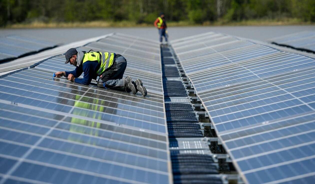 découvrez notre service d'installateur photovoltaïque à auxerre, spécialisé dans l'installation de panneaux solaires pour optimiser votre consommation d'énergie. profitez d'une expertise locale, d'un accompagnement personnalisé et de solutions adaptées à vos besoins pour une transition énergétique réussie.