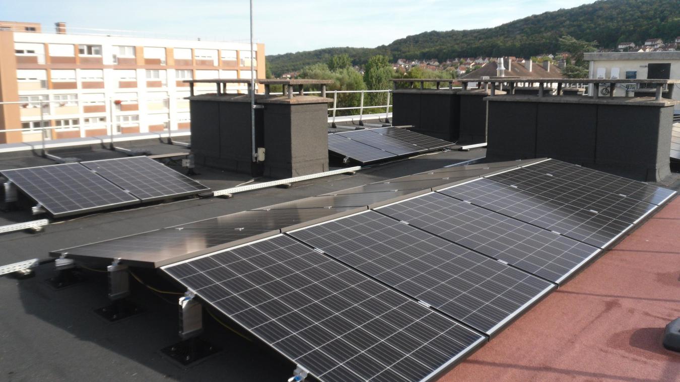 découvrez nos services d'installation photovoltaïque à rouen. profitez d'une énergie renouvelable et économique grâce à nos solutions adaptées. faites le choix d'un avenir durable en installant des panneaux solaires de qualité, accompagnés par notre équipe d'experts.
