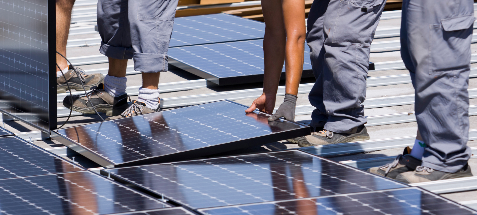 découvrez nos services d'installation photovoltaïque pour optimiser votre production d'énergie solaire. profitez d'un accompagnement personnalisé et d'une expertise de qualité pour transformer votre toit en source d'énergie renouvelable.