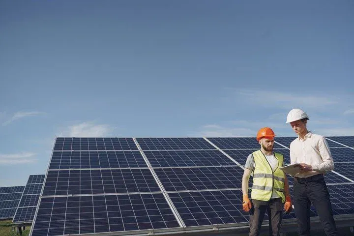 découvrez notre service d'installation rge photovoltaïque pour des solutions énergétiques durables et rentables. profitez de spécialistes certifiés pour optimiser votre consommation d'énergie et bénéficier d'aides financières. transformez votre toit en source d'énergie renouvelable dès aujourd'hui !