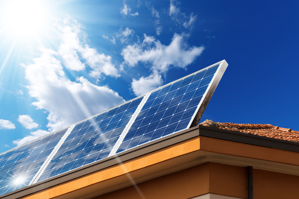 découvrez comment installer des panneaux solaires chez vous pour profiter d'une énergie renouvelable et réduire vos factures d'électricité. suivez notre guide complet pour une installation réussie et maîtrisez les étapes essentielles pour un projet durable et économique.