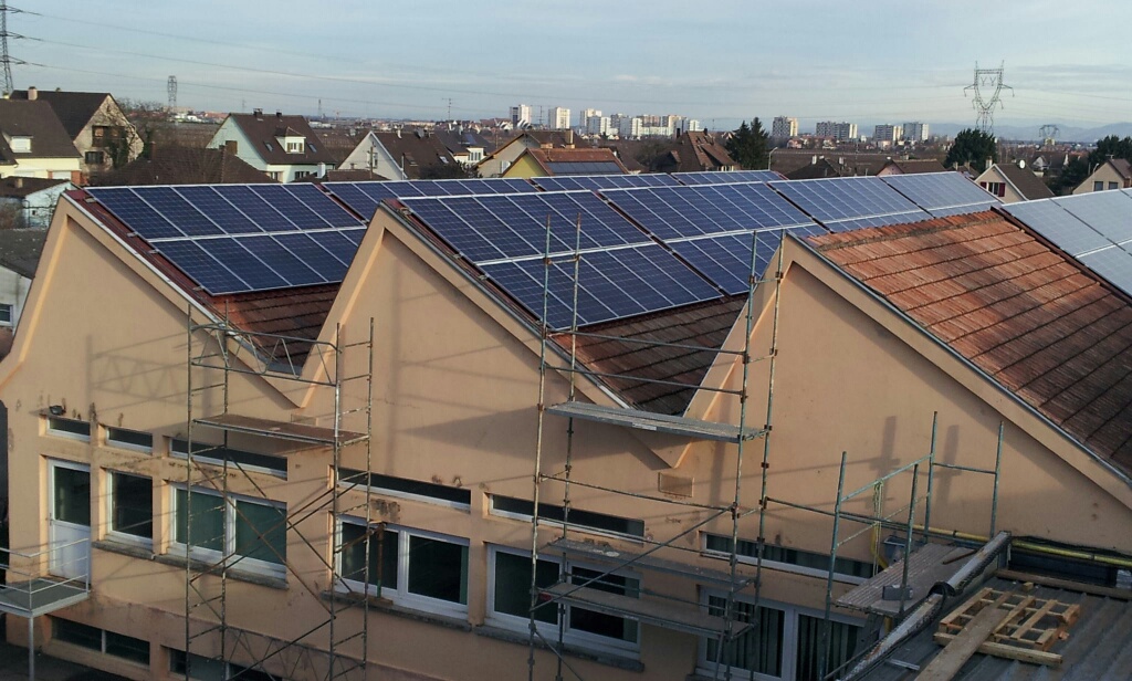 découvrez nos solutions d'installation photovoltaïque en alsace, alliant performance et durabilité. profitez de l'énergie solaire pour réduire vos factures tout en contribuant à la protection de l'environnement.