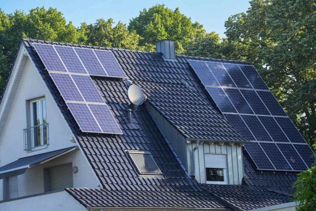 découvrez comment bénéficier d'une installation photovoltaïque gratuite pour produire votre propre électricité et réaliser des économies sur vos factures énergétiques. profitez d'une transition vers une énergie renouvelable et impactez positivement l'environnement.