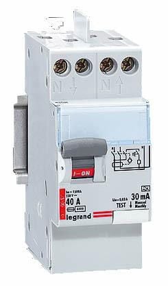 découvrez l'inter différentiel, un dispositif de sécurité essentiel pour protéger vos installations électriques contre les fuites de courant. apprenez son fonctionnement, son importance et comment l'installer efficacement pour garantir votre sécurité à domicile.