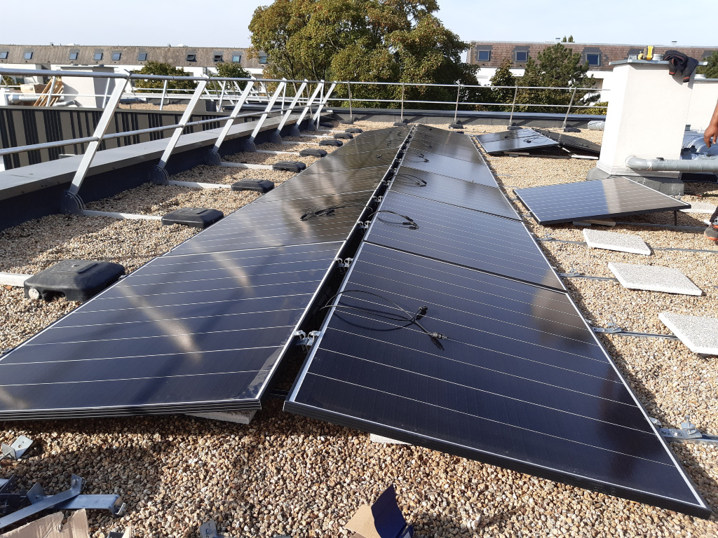 découvrez comment investir dans le photovoltaïque en 20258 pour profiter d'une énergie renouvelable et durable. optimisez vos rendements grâce à nos conseils sur les installations solaires, les subventions disponibles et les technologies innovantes.