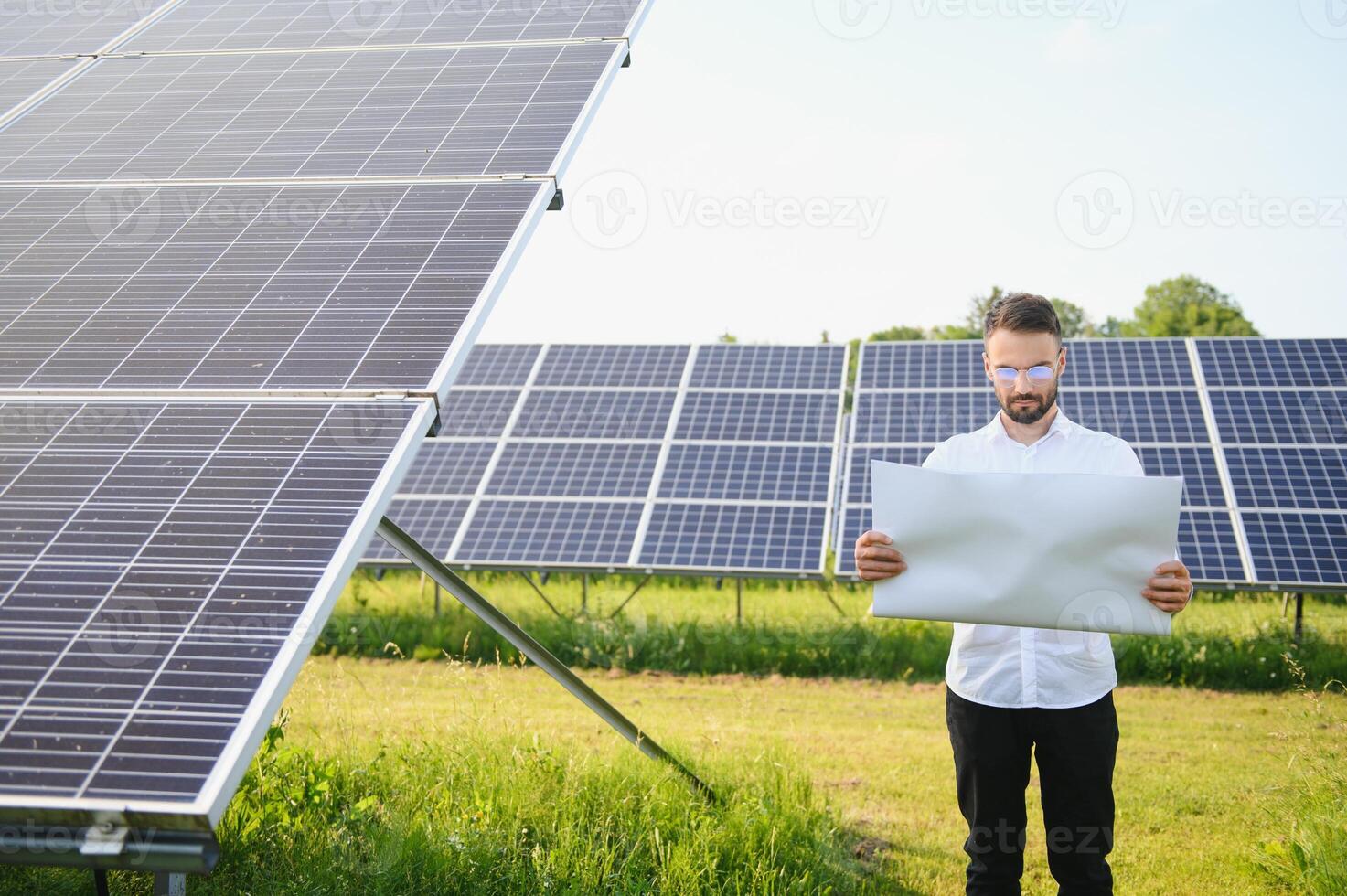 découvrez comment devenir investisseur dans le secteur photovoltaïque et maximiser vos rendements grâce à des projets d'énergie renouvelable. économisez sur votre facture d'électricité et participez à la transition énergétique tout en soutenant des solutions durables.