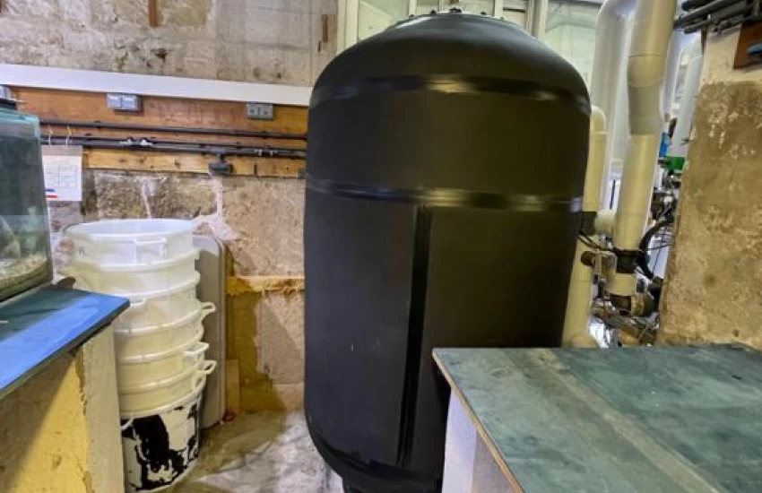 découvrez comment un isolant pour chauffe-eau peut améliorer l'efficacité énergétique de votre système de chauffage. protégez votre chauffe-eau des pertes de chaleur et réduisez vos factures d'énergie tout en prolongeant sa durée de vie. optez pour des solutions écologiques et économiques pour un confort optimal dans votre maison.