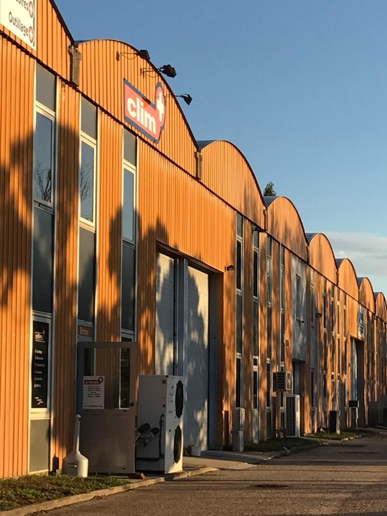 découvrez isowatt dardilly, votre expert en solutions d'énergie renouvelable et d'efficacité énergétique. profitez de nos services personnalisés pour optimiser votre consommation et réduire votre empreinte carbone. contactez-nous dès aujourd'hui pour transformer votre habitat en un espace plus écologique et économique.