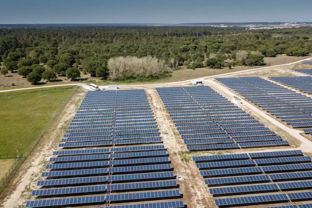 découvrez les aspects juridiques des panneaux solaires, y compris les réglementations, les droits des propriétaires, et les obligations légales pour une installation conforme. informez-vous sur les enjeux légaux liés à l'énergie solaire pour sécuriser votre projet.