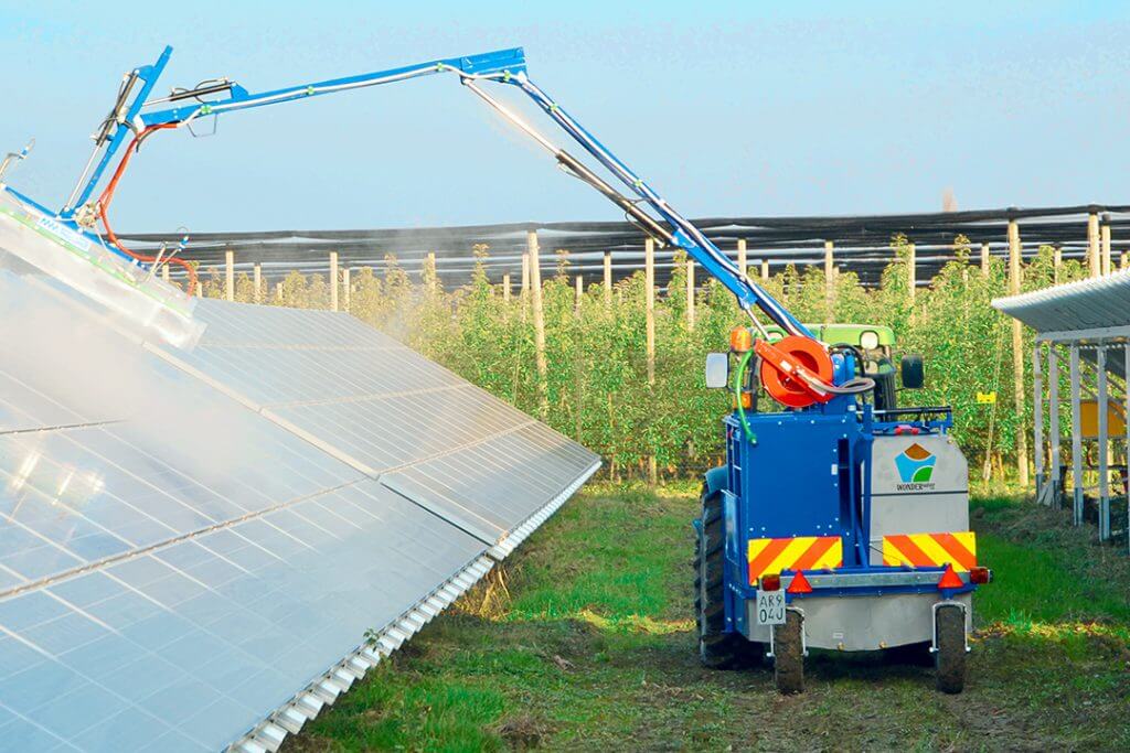 découvrez notre kit de nettoyage solaire, conçu pour maintenir l'efficacité de vos panneaux solaires. facile à utiliser et écologique, ce kit vous permet d'éliminer poussière et salissures pour maximiser la production d'énergie de votre installation. idéal pour les particuliers et les professionnels, assurez la longévité de vos équipements grâce à un entretien régulier.