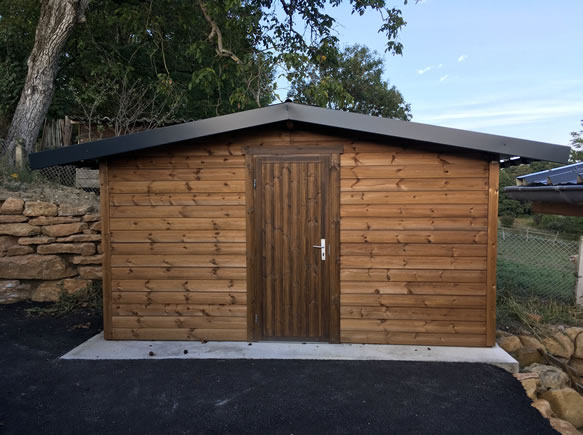 découvrez notre kit solaire pour abri de jardin, idéal pour alimenter vos équipements extérieurs tout en préservant l'environnement. facile à installer, économique et durable, il vous permettra de profiter de votre espace extérieur sans dépendre du réseau électrique.