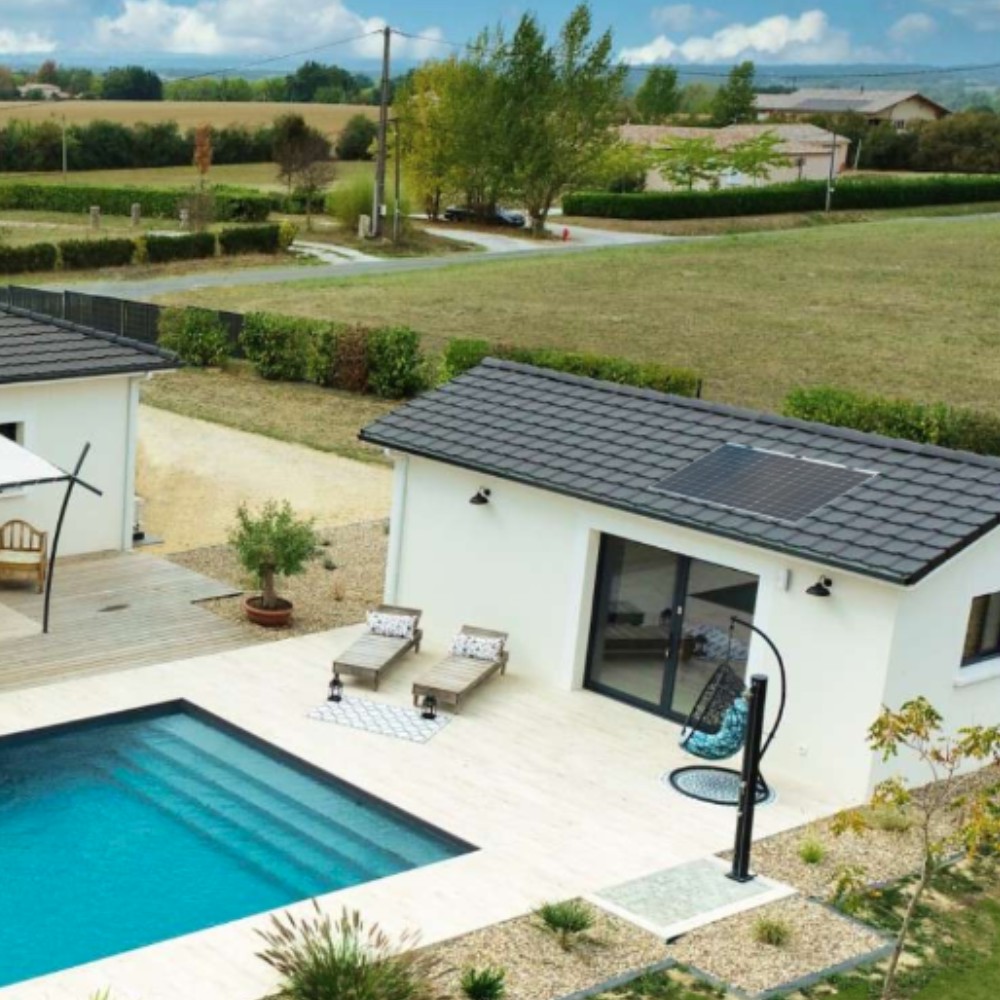 découvrez notre kit solaire maison, la solution idéale pour produire votre propre électricité verte. facile à installer, économique et respectueux de l'environnement, ce kit vous permettra de réduire vos factures d'énergie tout en contribuant à la préservation de la planète.