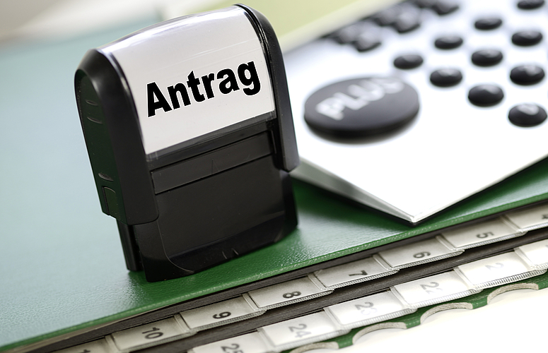 obtenez votre licence autocars avec notre guide complet : procédures, exigences, et conseils pour exceller dans le transport de passagers. réussissez votre projet professionnel dans le secteur du transport en toute confiance.