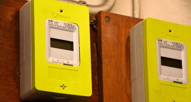 découvrez ce que signifie le clignotement de votre linky. apprenez à identifier les différents modes de fonctionnement et les alertes de votre compteur intelligent pour une gestion optimale de votre consommation d'électricité.