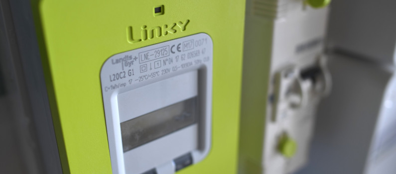 découvrez linky ev, la solution idéale pour recharger votre véhicule électrique à domicile. profitez d'une installation simple, d'une gestion optimisée de votre consommation d'énergie et d'une connexion intuitive pour une conduite éco-responsable.
