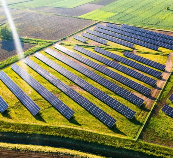 découvrez nos offres de location de terrains photovoltaïques pour optimiser votre production d'énergie solaire. profitez d'un emplacement idéal, d'un accompagnement personnalisé et d'un investissement rentable dans les énergies renouvelables.