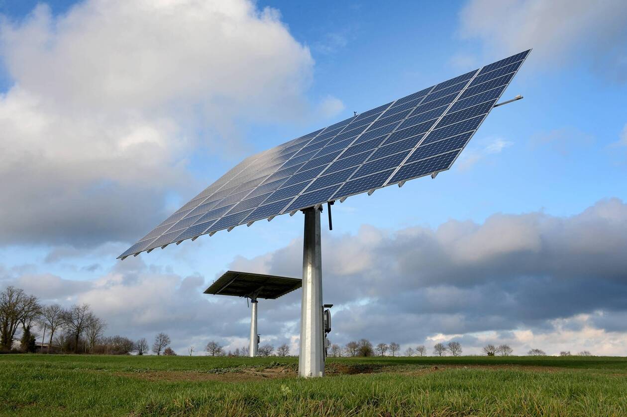 découvrez les lois régissant l'installation de panneaux photovoltaïques en france. informez-vous sur les réglementations, les aides financières et les avantages de l'énergie solaire pour votre projet écologique.