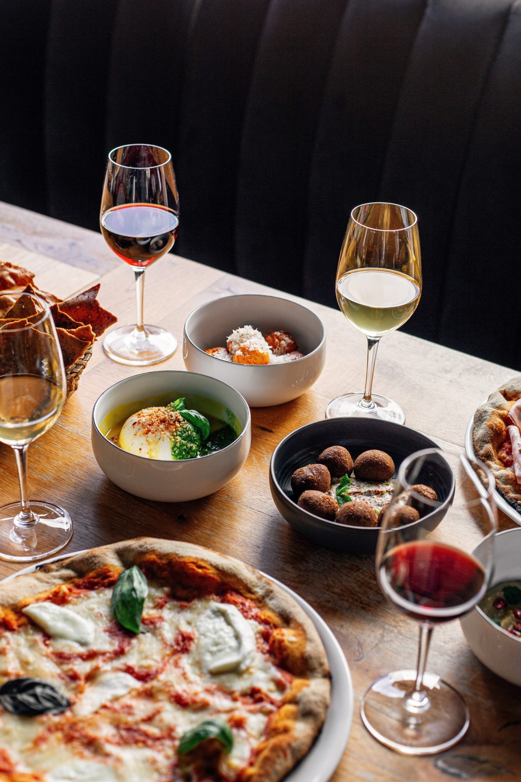 découvrez 'mad', une exploration captivante des émotions humaines à travers un récit intense et déroutant, qui vous plonge dans l'univers fascinant de la folie et de la passion.