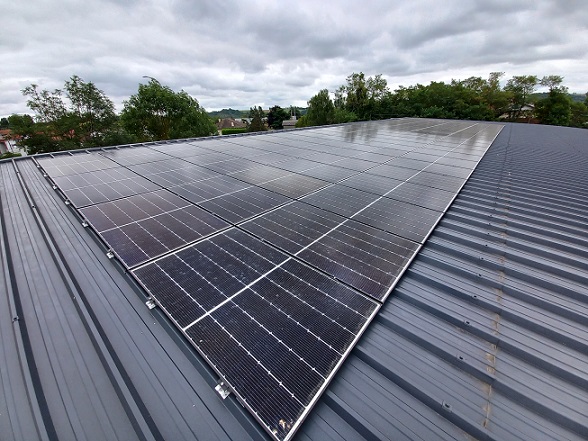 découvrez notre magasin photovoltaïque, votre destination incontournable pour des solutions solaires de qualité. profitez d'une large sélection de panneaux solaires, d'inverters et d'accessoires pour optimiser votre production d'énergie renouvelable. conseils d'experts et services personnalisés pour un passage à l'énergie verte réussi.