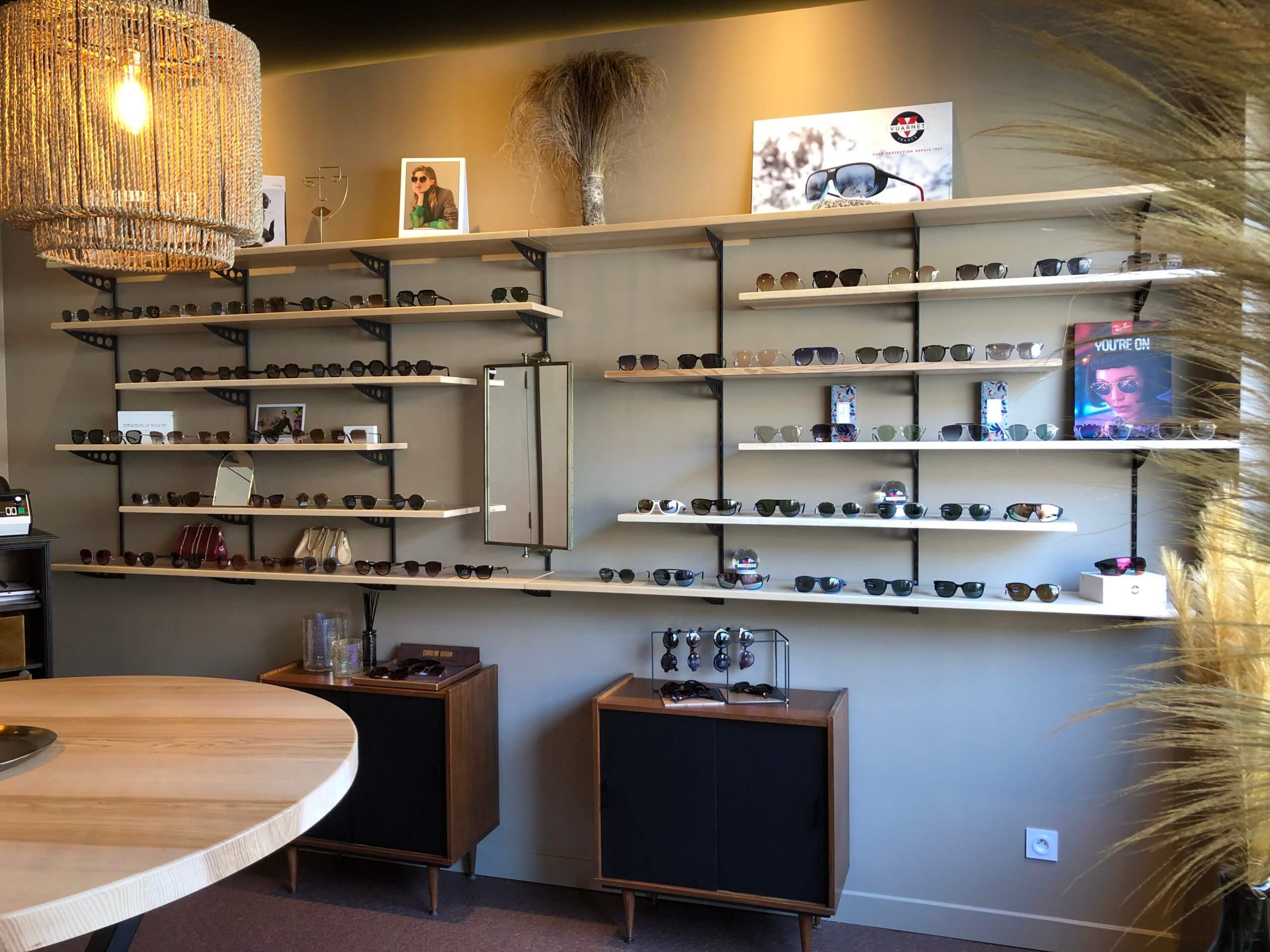 découvrez notre magasin solaire, votre destination privilégiée pour des solutions d'énergie renouvelable. explorez notre large gamme de panneaux solaires, accessoires et conseils d'experts pour un avenir durable. économisez sur vos factures d'énergie tout en préservant l'environnement grâce à nos produits de haute qualité.