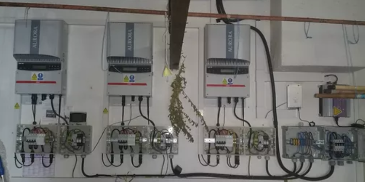 assurez la durabilité et l'efficacité de votre installation solaire avec notre service de maintenance photovoltaïque. profitez d'une énergie renouvelable optimisée grâce à des interventions professionnelles et un suivi régulier de vos panneaux solaires.