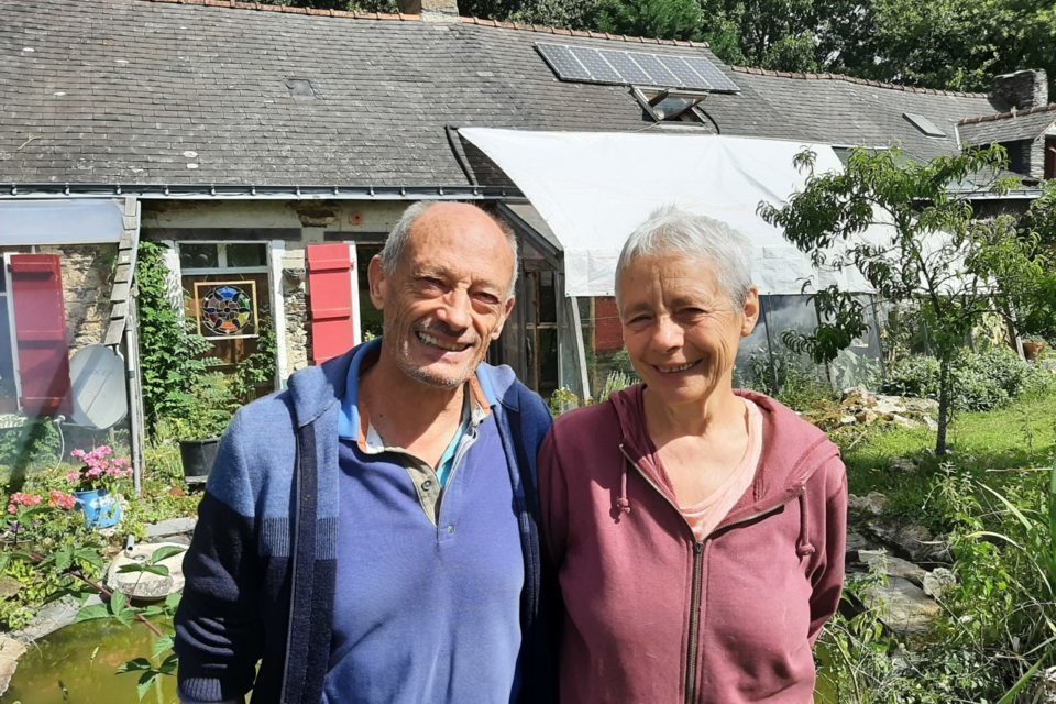 découvrez les avantages d'une maison autonome : un habitat écologique et économique qui génère sa propre énergie, réduit votre empreinte carbone et vous offre un confort optimal tout en vous rendant indépendant des ressources traditionnelles.