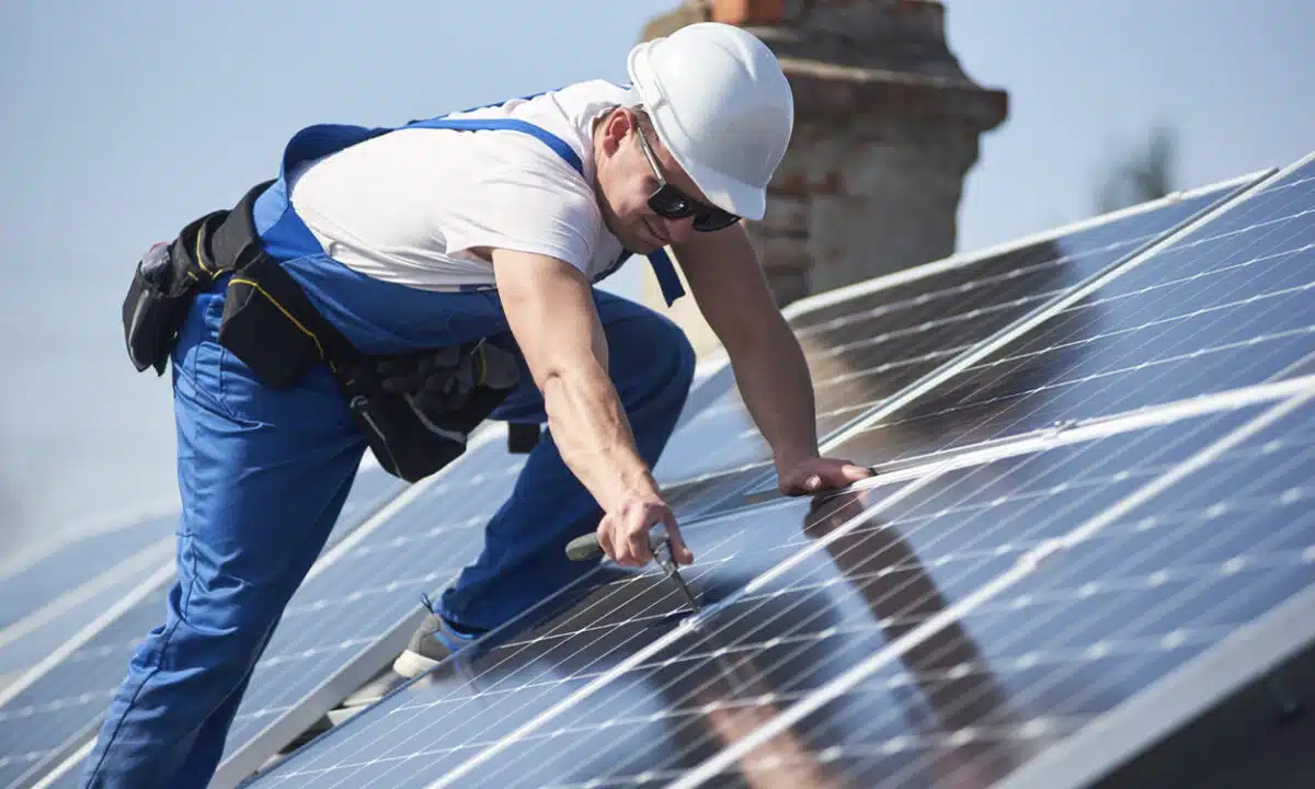 découvrez notre guide sur les meilleures marques de panneaux solaires pour optimiser votre production d'énergie. comparez les performances, la durabilité et les avis des utilisateurs pour faire le choix idéal pour votre installation solaire.