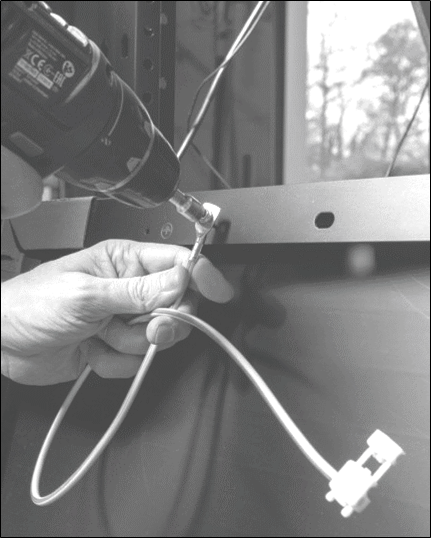 découvrez les techniques de mise à terre pour panneaux solaires afin d'assurer leur sécurité et performance. apprenez l'importance de cette étape cruciale dans l'installation et la maintenance de vos panneaux.