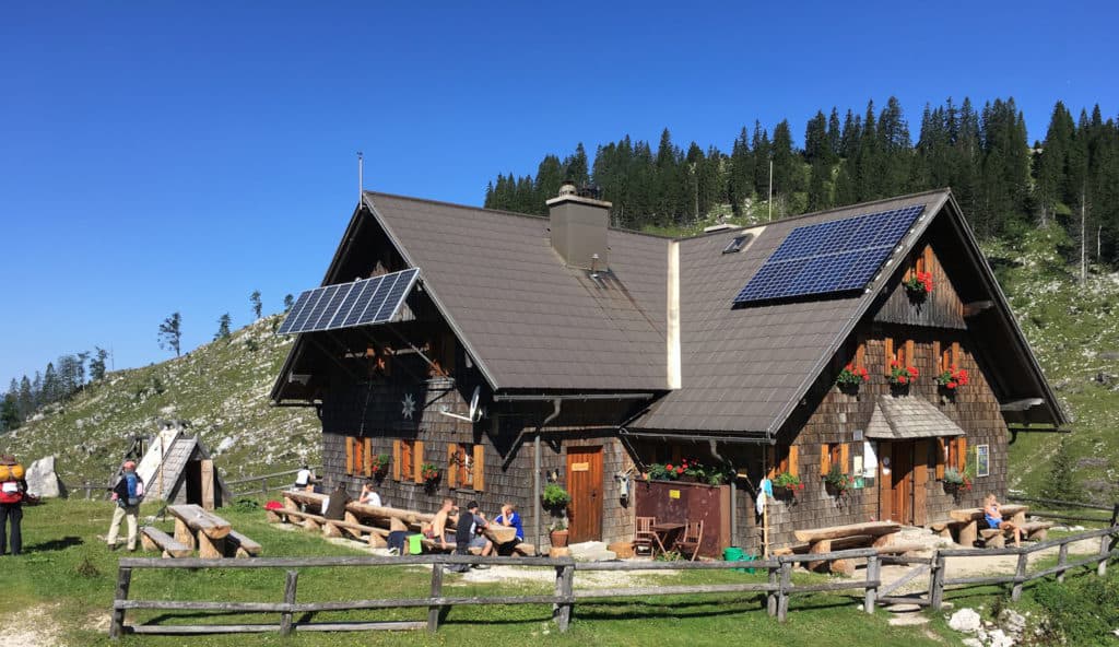 découvrez notre boutique solaire, votre destination incontournable pour des solutions d'énergie renouvelable. explorez notre large sélection de panneaux solaires, d'accessoires et de conseils d'experts pour réussir votre transition énergétique.