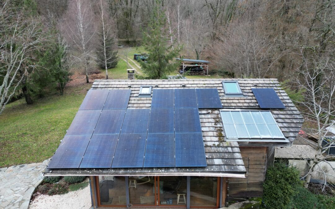 découvrez la vérité derrière les mythes sur les panneaux photovoltaïques. déboulonnez les idées reçues sur l'énergie solaire et apprenez comment cette technologie peut transformer votre consommation d'énergie tout en préservant l'environnement.