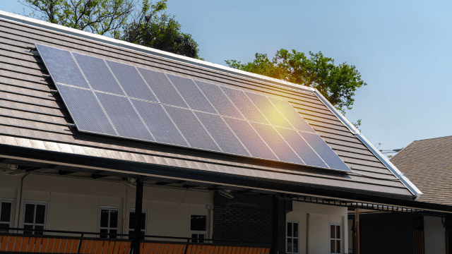 découvrez les vérités derrière les mythes courants sur l'énergie photovoltaïque. déboulonnez les idées reçues et apprenez comment les panneaux solaires peuvent transformer votre consommation d'énergie tout en respectant l'environnement.