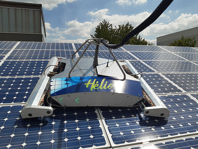 découvrez nos services de nettoyage de panneaux solaires pour maximiser l'efficacité de votre installation. prolongez la durée de vie de vos panneaux et augmentez leur performance grâce à un entretien professionnel et adapté. contactez-nous dès aujourd'hui !