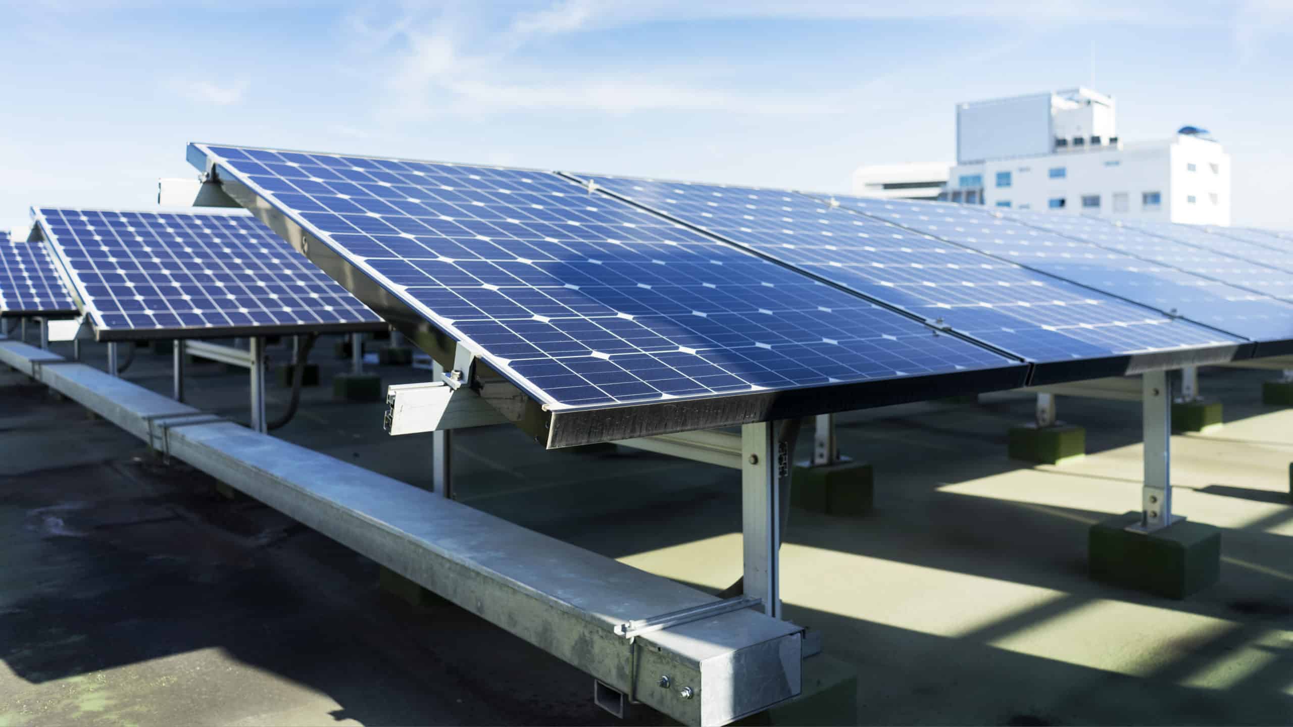 découvrez les avantages des ombrières photovoltaïques, des structures innovantes qui allient protection solaire et production d'énergie renouvelable. idéales pour les parkings, ces installations réduisent votre empreinte carbone tout en optimisant l'espace. transformez votre site en un modèle d'efficacité énergétique !