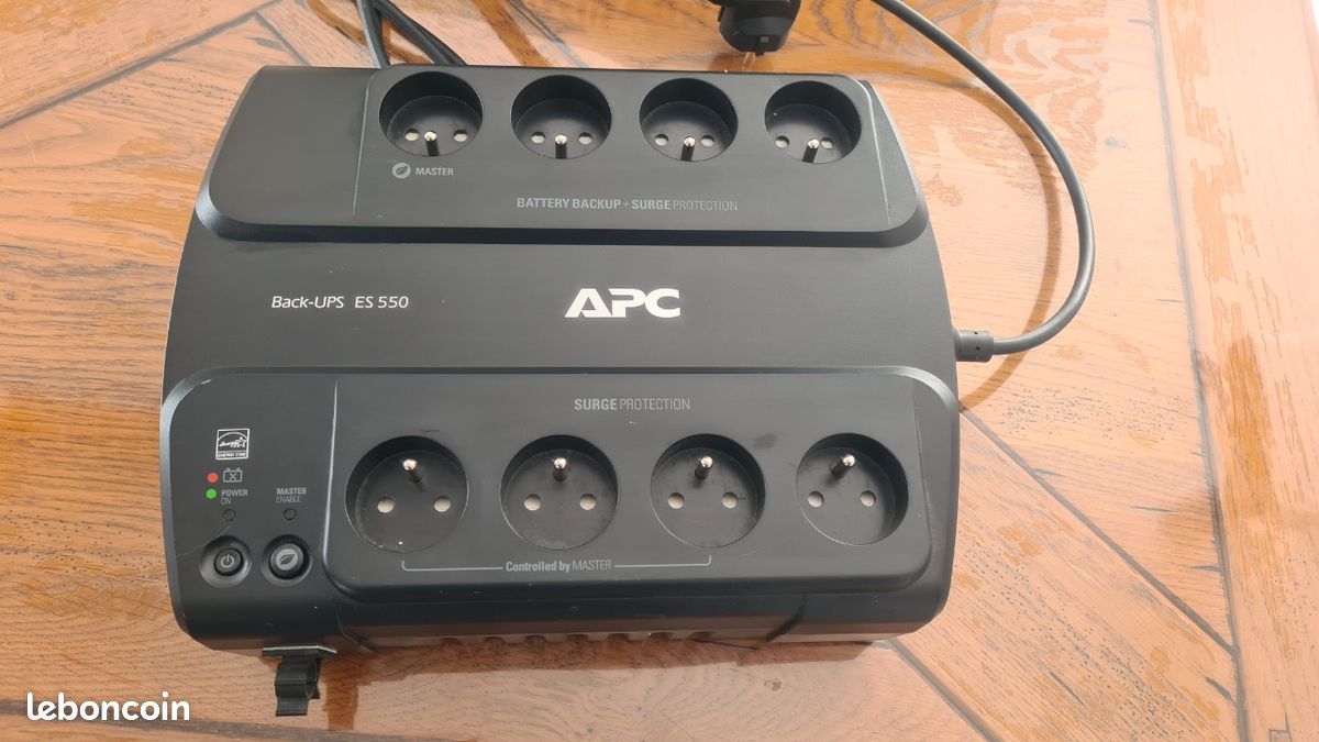 découvrez notre ondulateur, l'outil parfait pour des ondulations élégantes et durables. créez des boucles lumineuses et volumineuses facilement, tout en préservant la santé de vos cheveux grâce à ses technologies avancées.