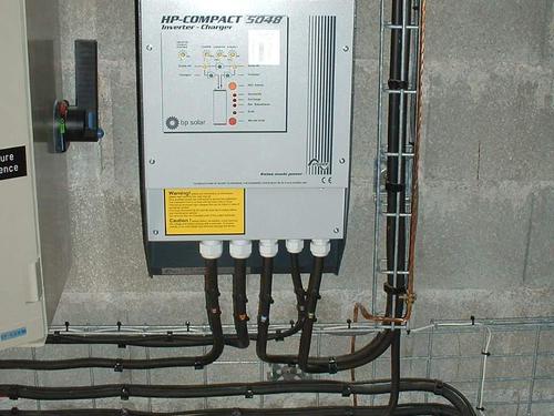 découvrez notre sélection d'onduleurs électriques pour assurer la protection et la continuité de votre alimentation électrique. idéals pour les particuliers et les professionnels, nos onduleurs garantissent un fonctionnement sans interruption de vos appareils et équipements essentiels.