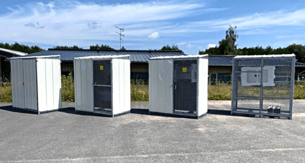 découvrez les avantages d'un onduleur local, un appareil essentiel pour garantir la continuité de votre alimentation électrique. protégez vos équipements sensibles des coupures de courant et des surtensions tout en améliorant la qualité de votre énergie grâce à notre gamme d'onduleurs locaux performants.