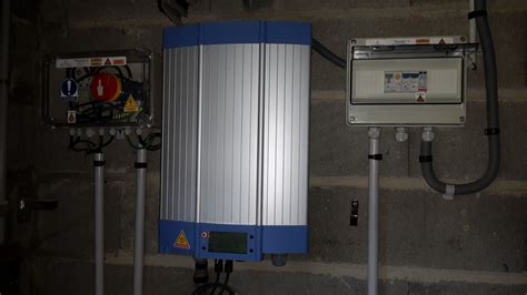 découvrez les onduleurs mastervolt, des solutions fiables et performantes pour optimiser l'énergie de vos installations. profitez de technologies de pointe pour garantir une alimentation stable et efficace, que ce soit pour le résidentiel ou des applications professionnelles.