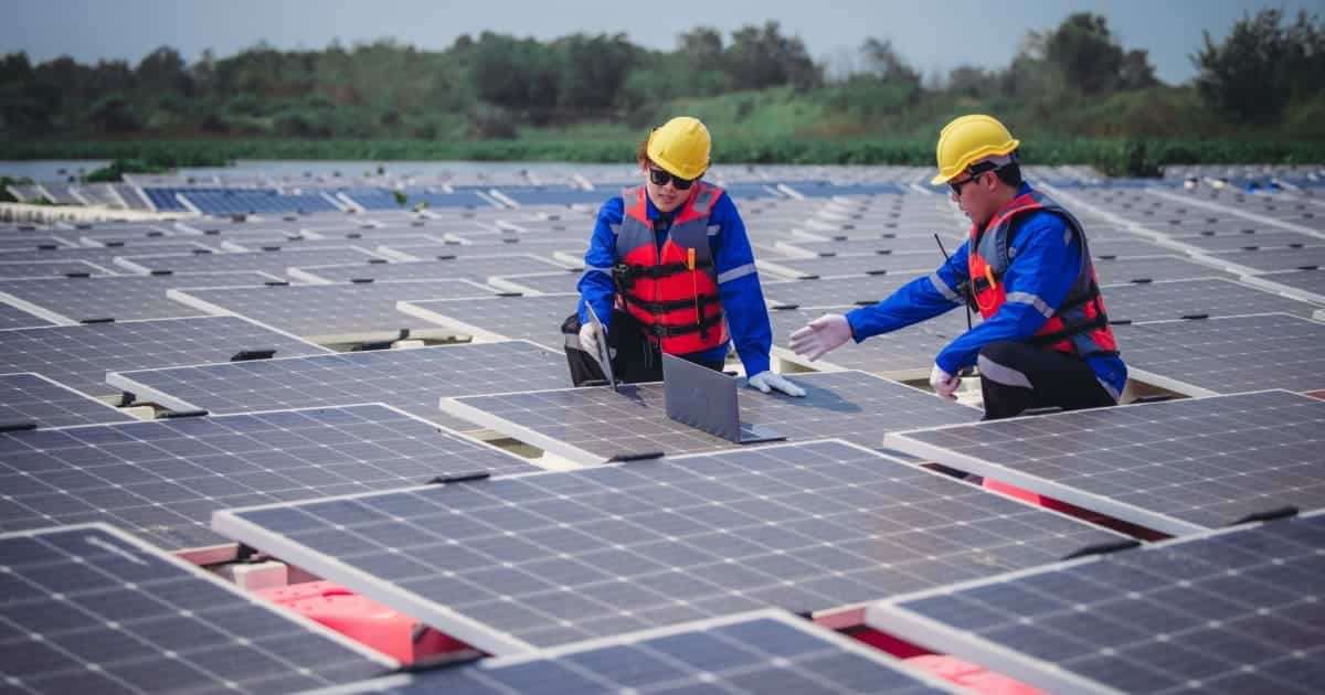 découvrez notre avis sur les panneaux photovoltaïques : avantages, inconvénients, et conseils pour choisir la meilleure solution adaptée à vos besoins énergétiques. informez-vous sur l'impact environnemental et les économies potentielles à réaliser grâce à l'énergie solaire.