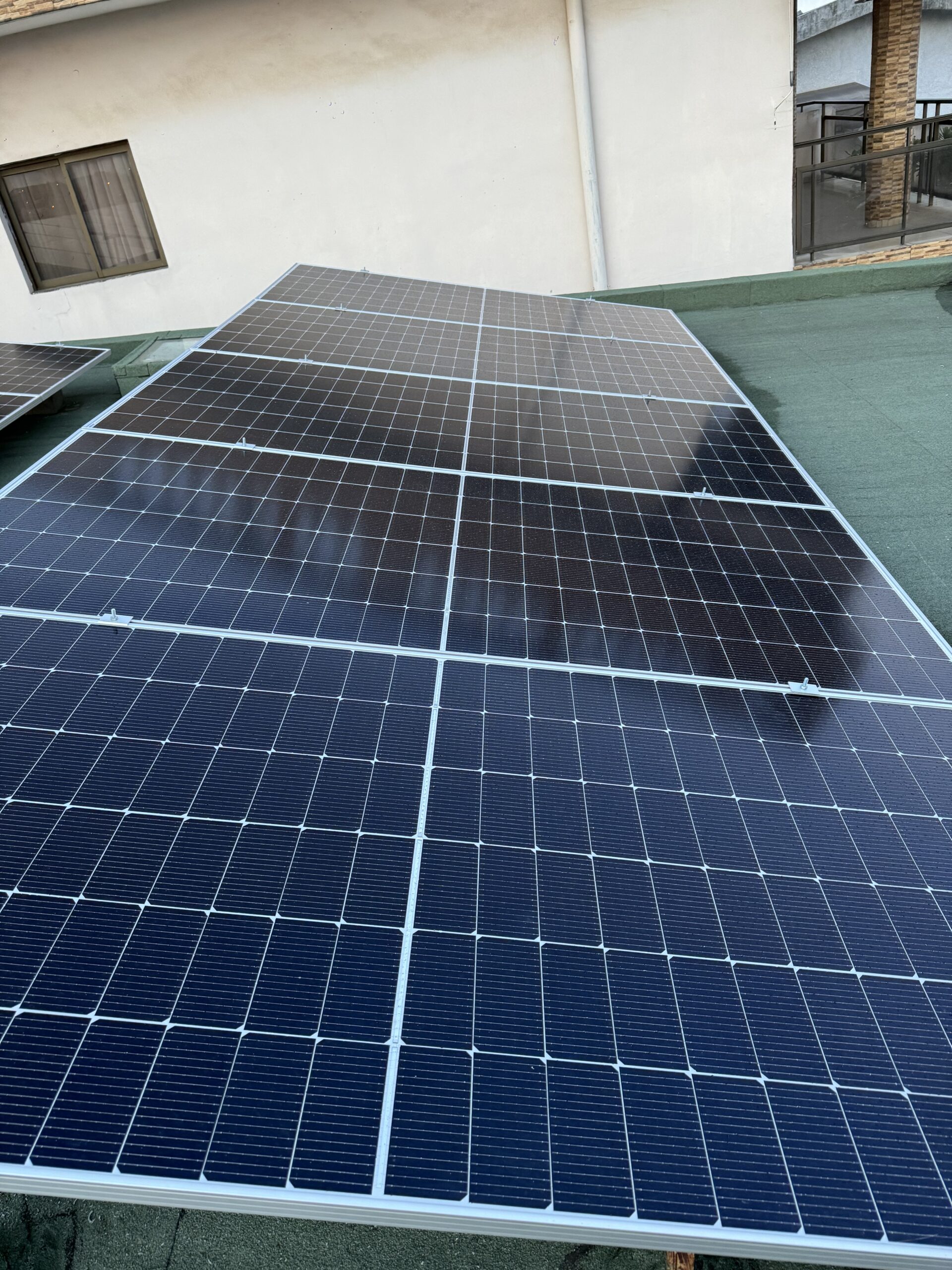 découvrez notre panneau solaire 3kwc, idéal pour optimiser votre production d'énergie renouvelable. profitez d'une solution performante et durable pour réduire vos factures d'électricité tout en contribuant à la protection de l'environnement.