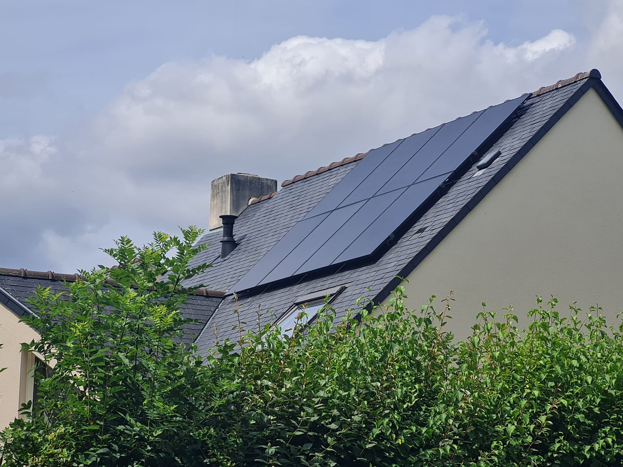 découvrez notre panneau solaire 3kwc, une solution éco-énergétique idéale pour maximiser votre production d'électricité. ce panneau performant et fiable est conçu pour optimiser l'efficacité de votre installation solaire tout en réduisant votre empreinte carbone. adoptez une énergie verte dès aujourd'hui!