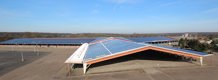 découvrez le panneau bisol, une solution photovoltaïque innovante pour optimiser la production d'énergie solaire. conçu pour offrir performance et durabilité, le panneau bisol s'intègre parfaitement à tous vos projets, qu'ils soient résidentiels ou commerciaux. maximisez votre indépendance énergétique tout en respectant l'environnement.